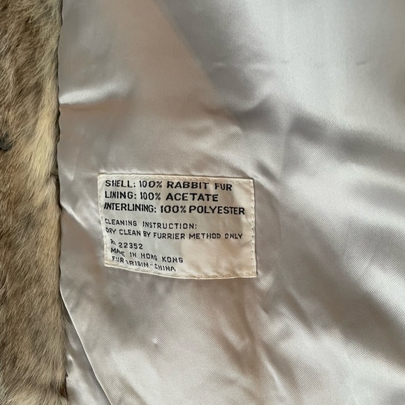 Gorgeous rabbit fur strong shoulder jacket! - Picture 5 of 7
